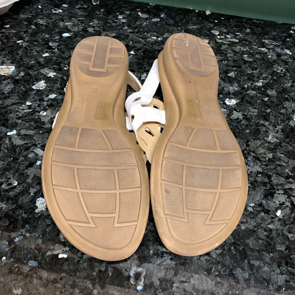 Naturalizer White Sandals size 10 - Picture 3 of 5